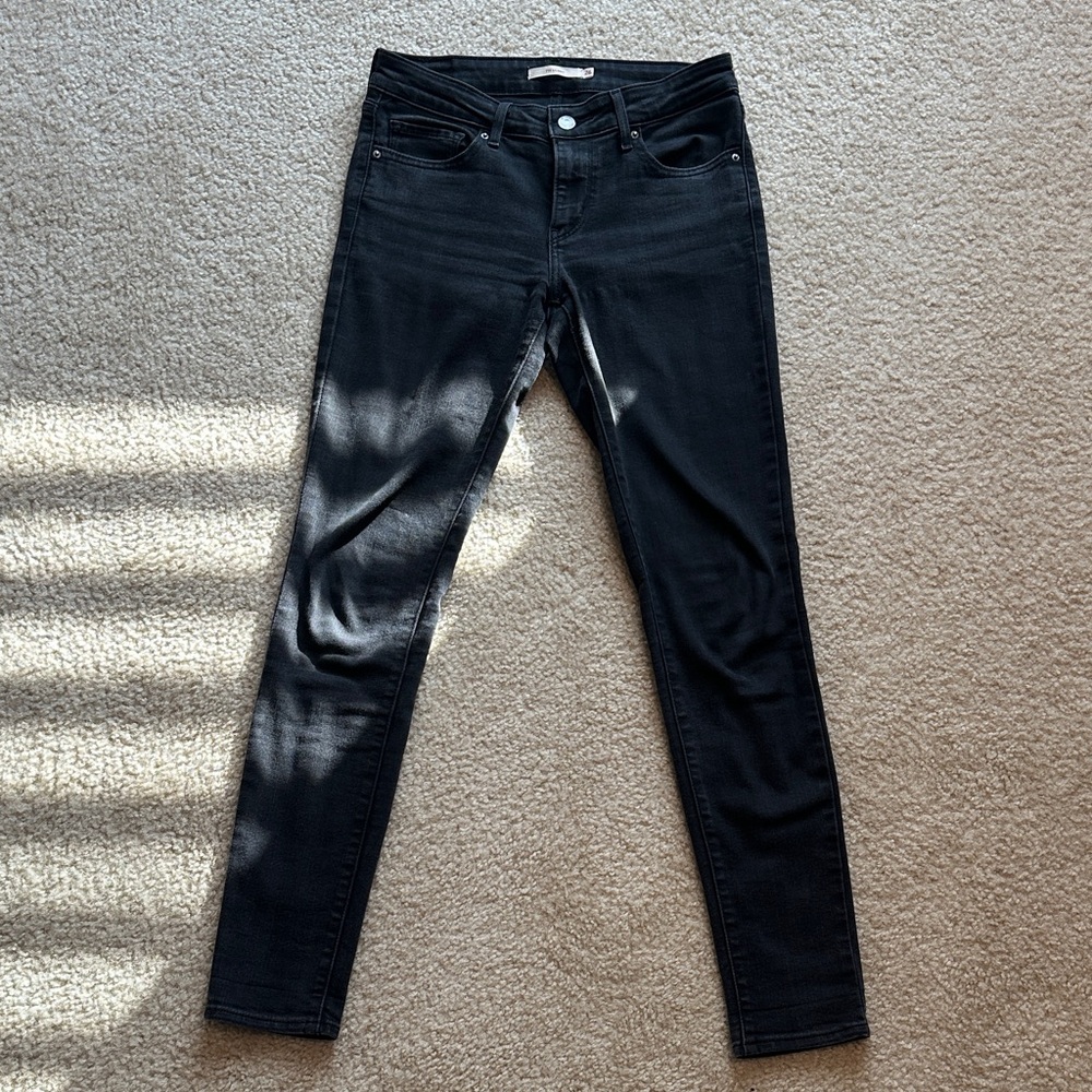 Levi’s 711 skinny jeans